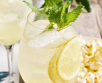 Limoncello spritz med tryffelpopcorn