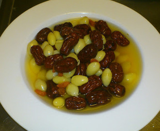 Söt soppa på ginkonötter och jujubär