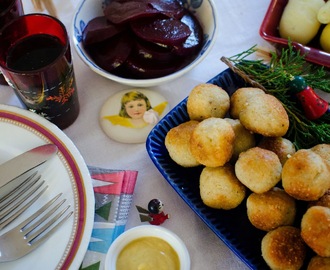 Vegetariska köttbullar med mandel och västerbottenost