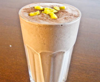 Choklad och mango smoothie med hint av chili.