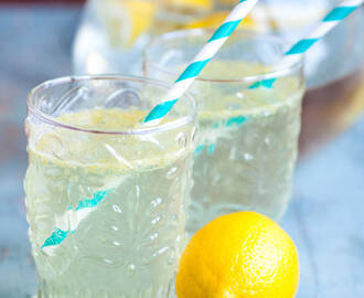 Galet nyttig lemonad med ingefära