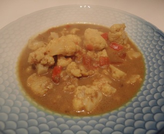 Cauliflower and Coconut Milk Curry
