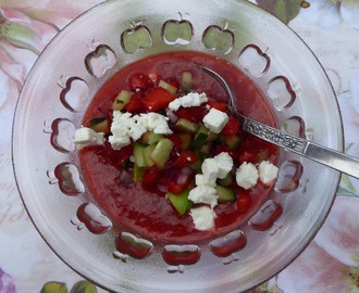 Jordgubbs- och melongazpacho