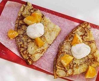Pannkaka med vaniljkvarg och apelsin