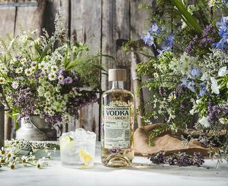Koskenkorva Vodka 7 Botanicals –inspirerad av den nordiska midsommaren.