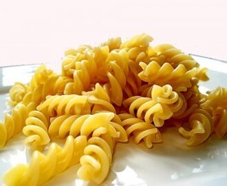Matvett granskar: Skillnad vanlig pasta och fullkornspasta