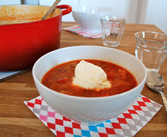 Minestronesoppa med parmesankräm