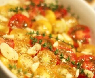Vackraste tillbehöret - ugnsbakade små tomater