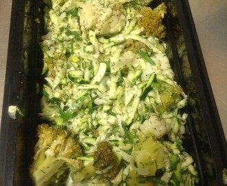Dillmarinerad broccoli & blomkålssallad med zucchini