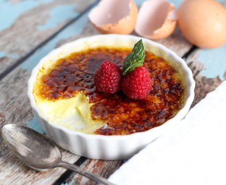 Classic Creme Brulee – The Perfect Make-Ahead Dessert
