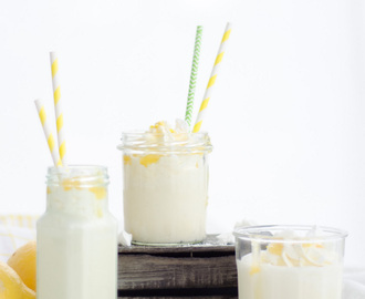Luscious Vanilla and Lemon Meringue Milkshake (Lyxig Vanilj och Citron Milkshake)