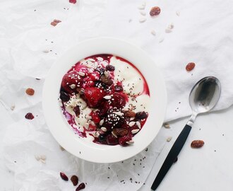 Vegan Oat Yoghurt Bowl with Homemade Raw Granola and Warm Berries