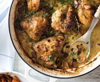 Creamy Chicken in White Wine Sauce (with Bacon!) | Recipe in 2021 | Chicken white wine sauce, Recipes, White wine chicken