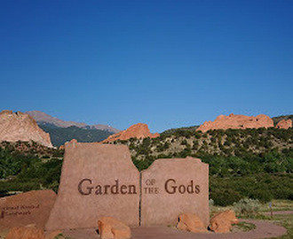 Garden of the Gods på morgonen, Red Rocks på kvällen