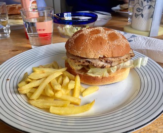 Max kycklingburgare med pommes