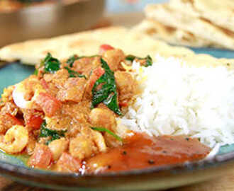 Het currysås med kikärtor och räkor | Recept från Köket.se