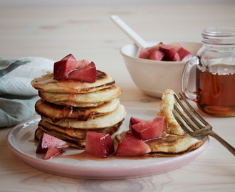 Amerikanska pannkakor med äpple