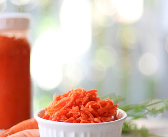 Raw Pickled Ginger Carrots