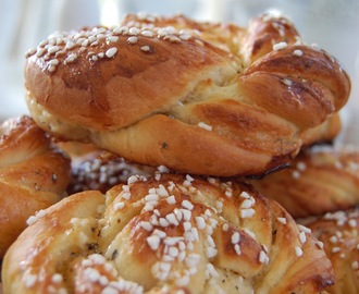 Sommarcafé på Bashult! Laddar med Midnattskakor, Citron & kardemummabullar & så mycket mer...