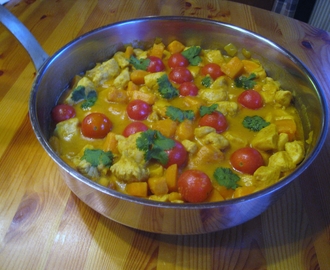 Currygryta med kyckling och tomater