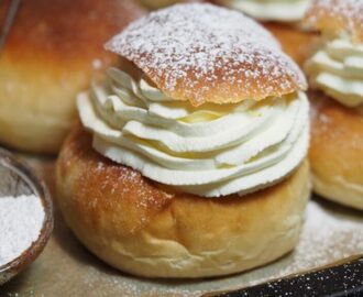 Kalljästa fluffiga semlor