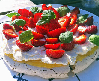 Pavlova-tårta på nationaldagen