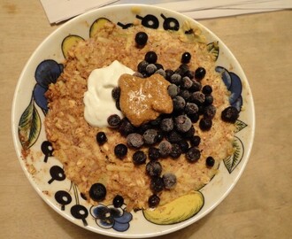 Recept: Microbakad gröt med rivet äpple och kanel