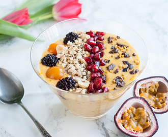 Smoothie bowl med saffran och chili