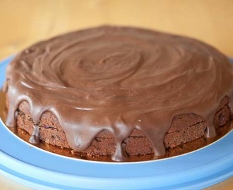 Chokladtårta med körsbärsfyllning (LCHF)