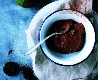 Himmelsk chokladmousse på avokado