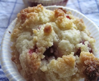 Hallonmuffins med crumble