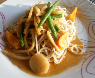 Thaigryta med röd currypasta