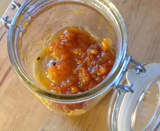 Persikochutney