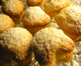 Fluffiga muffins med citronkräm