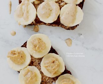 The Best Healthy Bread // Salted Peanut Butter Banana Toasts