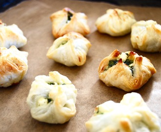 Spinach Puffs – Knyten fyllda med spenat & fetaost!