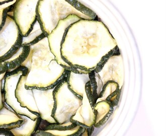 Torkad, inlagd champinjon och zucchini