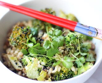 Stekt ris med broccoli och sojabitar