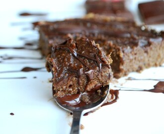 Hälsosam kladdkaka med avokado - mejerifri och utan nötter