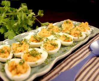 ”Deviled Eggs” ägghalvor