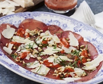 Bresaola med paprika och parmesan