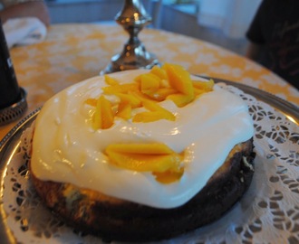 Påsktårta - Vit chokladcheesecake med mango!