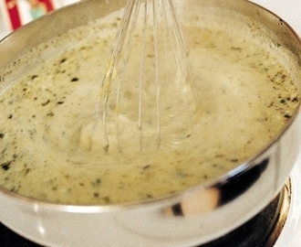 Krämig potatis- och purjolökssoppa