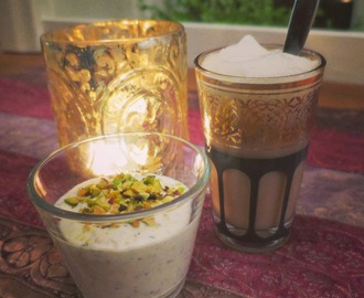 Shrikand - yoghurt med kardemumma och pistage