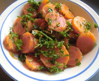 Ört- och persiljemarinerade morötter - gott tillbehör till allt slags kött