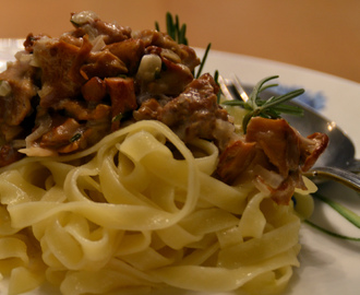 Kantarellsås med Riesling & tagliatelle