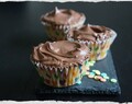 Vanilla cupcakes with cocoa cream cheese frosting