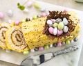 Baka en rulltårta till påsk