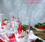 pannacotta röda vinbär