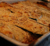 moussaka med aubergine och zucchini